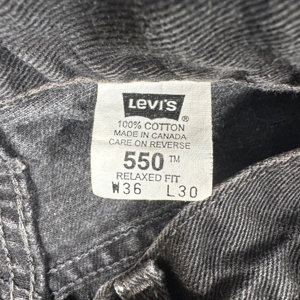 Vintage Levi's 550 Relaxed Fit Jeans Men 36x30 Black Tapered Leg Denim Y2K Hole*